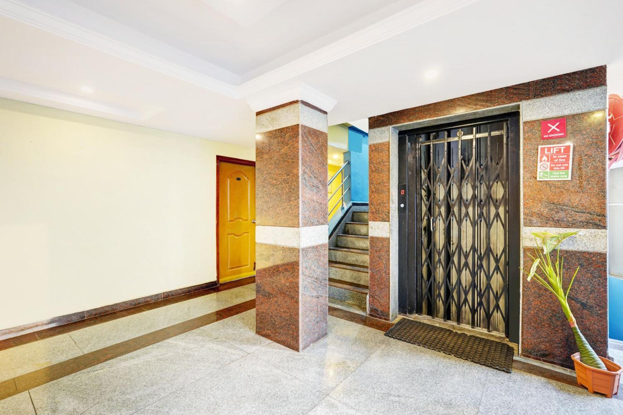 Super Hotel O Padmavathi Puram Near Railway Station Τιρουπάτι Εξωτερικό φωτογραφία